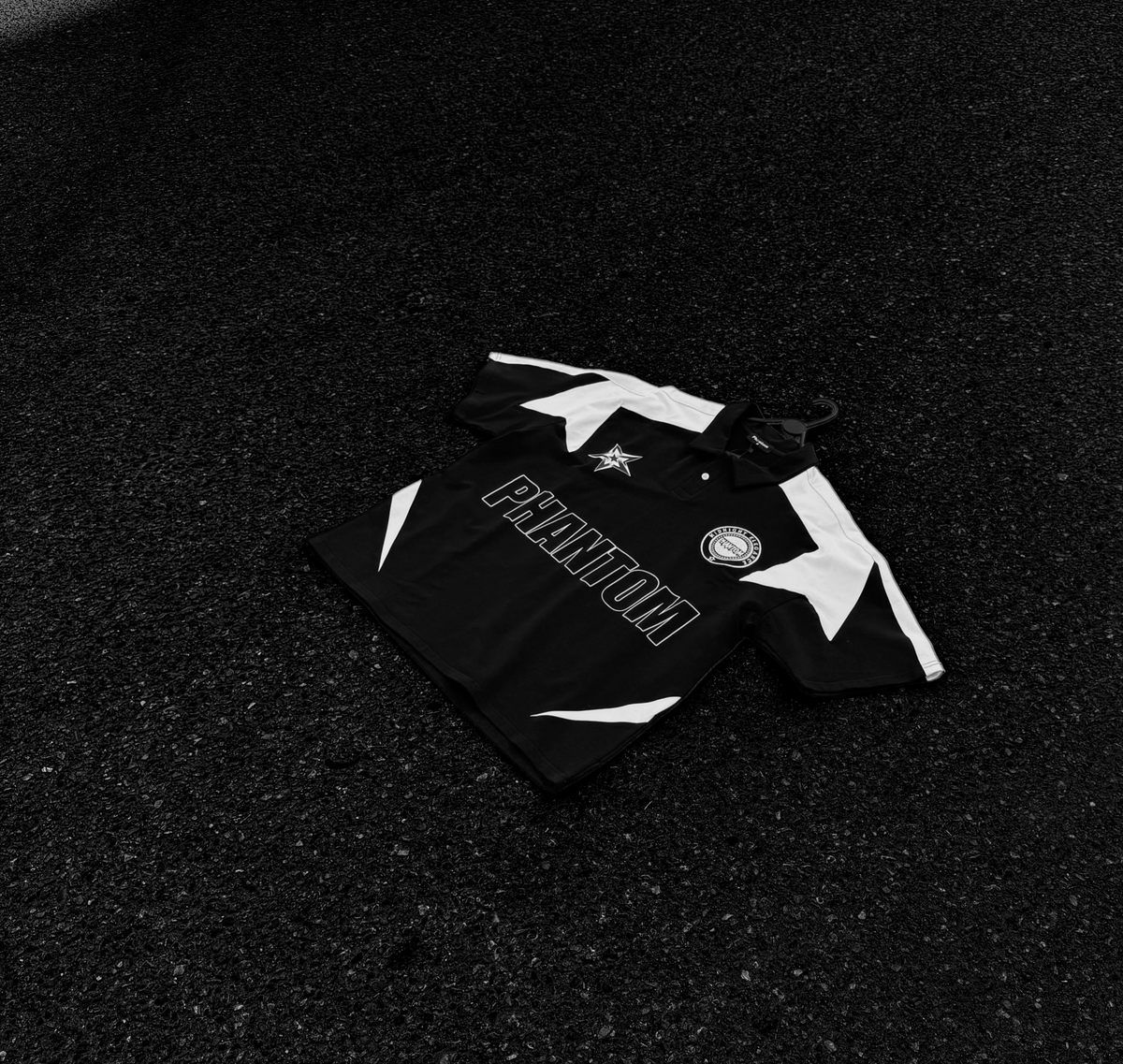 Yin (black)