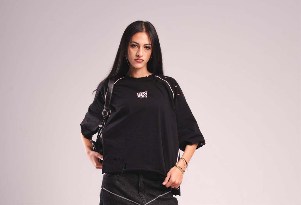 PHNTM WRLD black tee