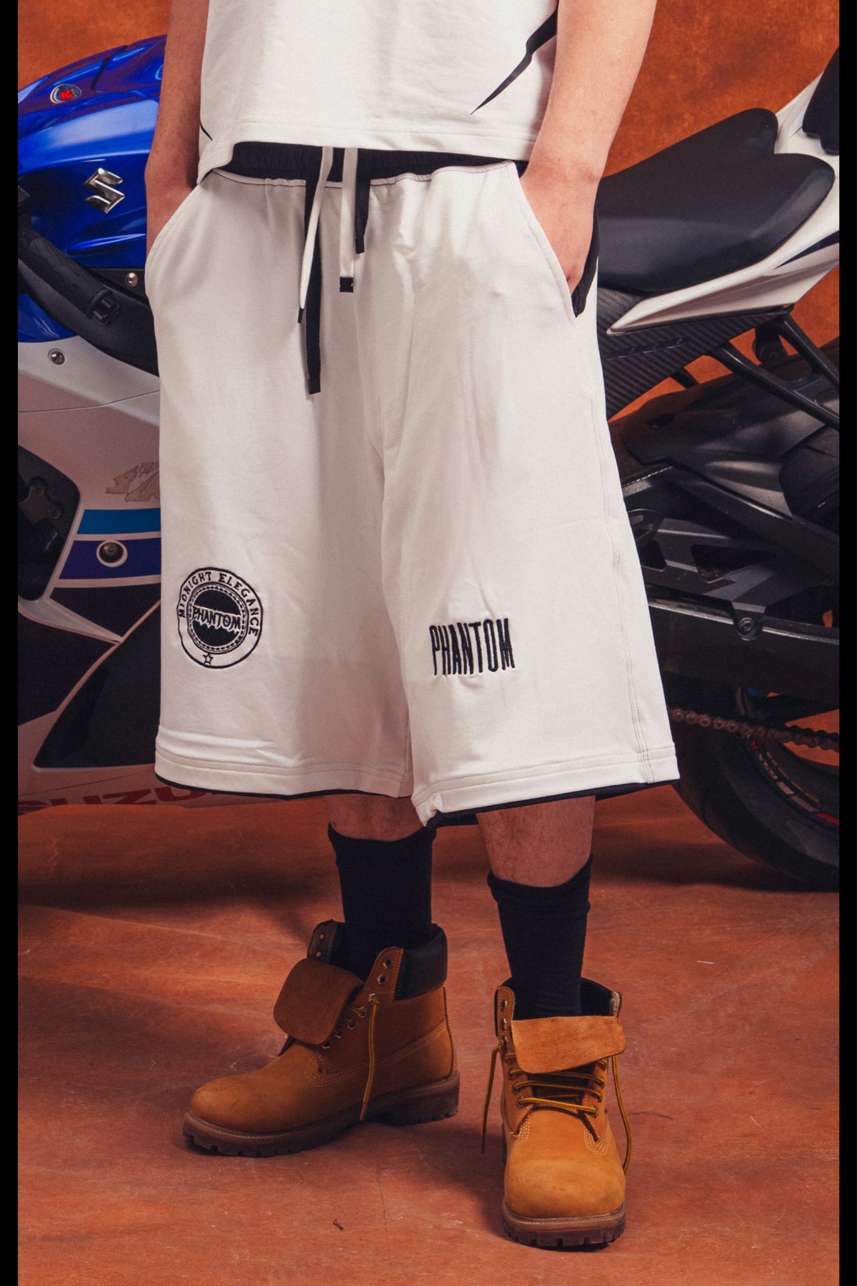 Yang shorts (white)